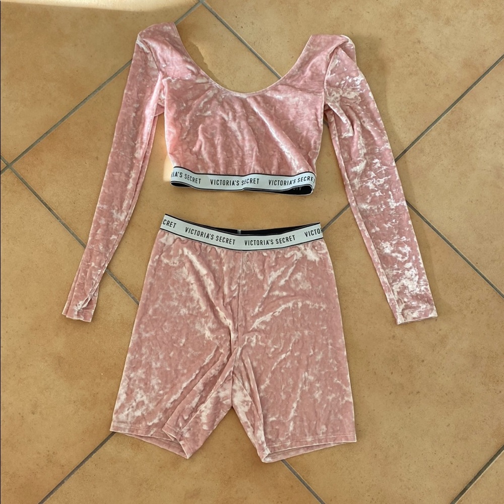 VS PJ set